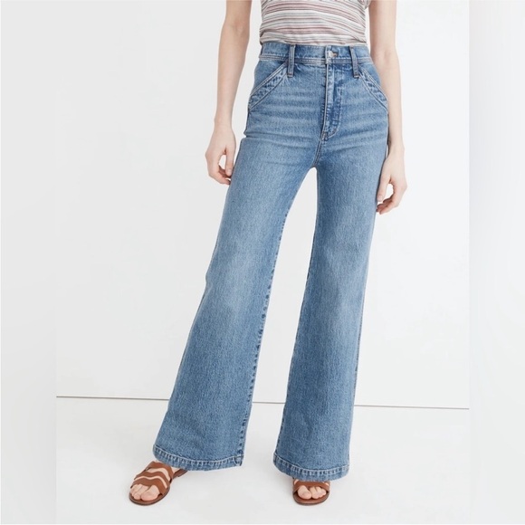 Madewell 11" High-Rise Flare Jeans in Erickson Wash Stitched Pocket Size 32 - Picture 2 of 9